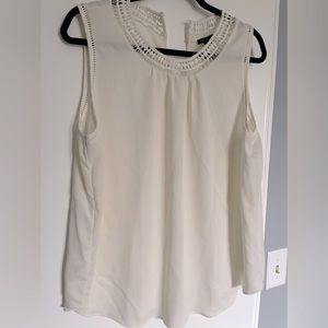 Sleeveless blouse
